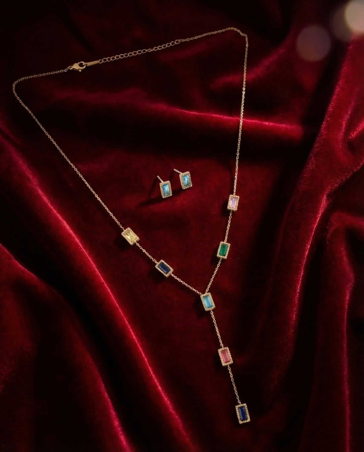 Multi Eleni Voguish Pendant Set