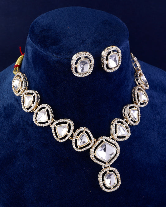 Eshvik Necklace