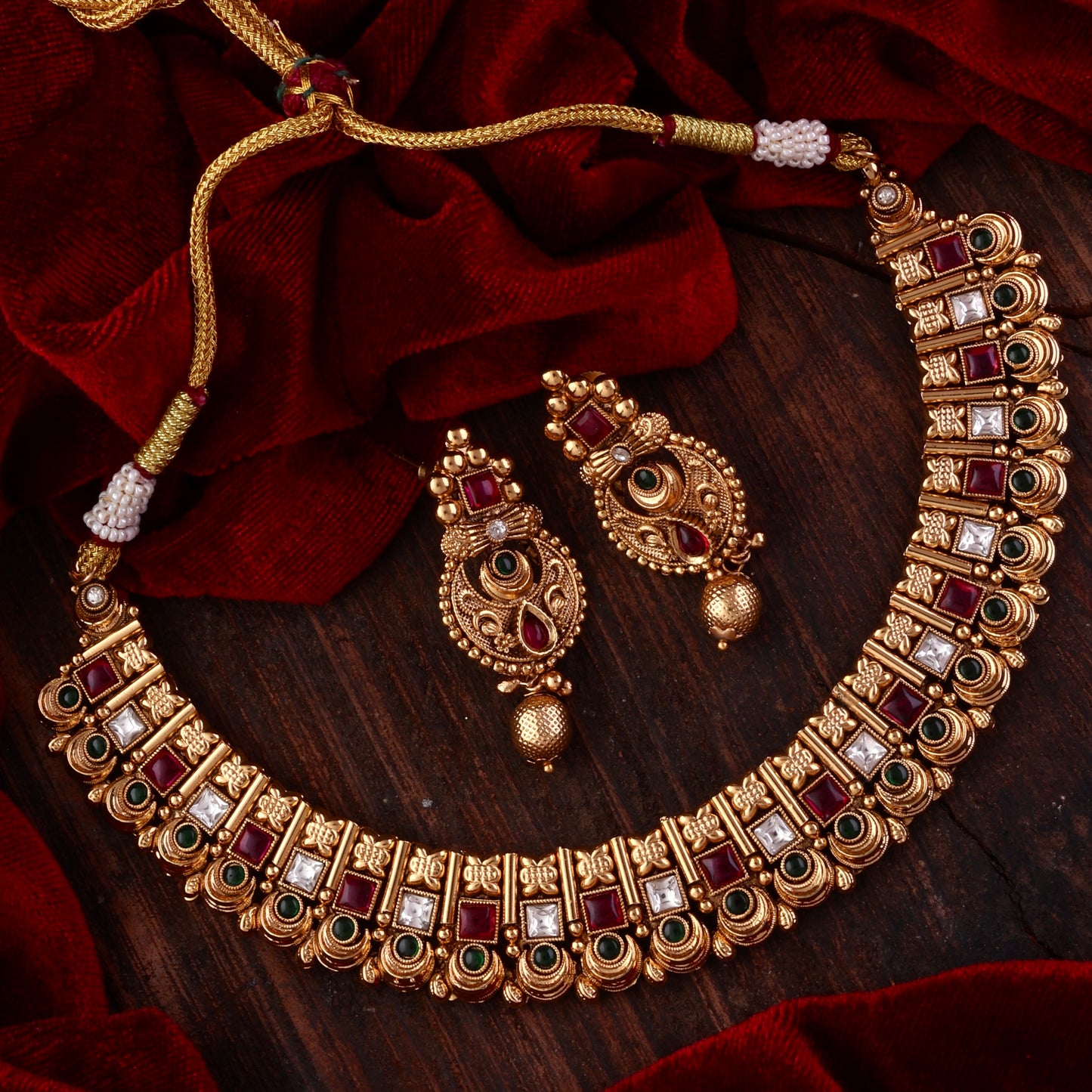 Hemani Rajwada Necklace Set with Earring