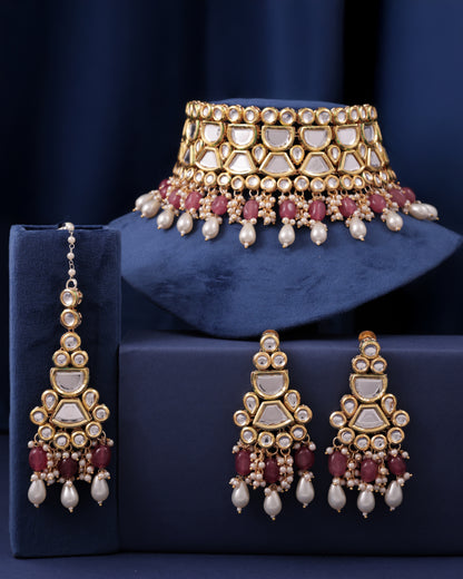 Onion Blush Guranshi Dabi Kundan Choker Necklace with Earring and Mangteeka