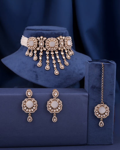 Ivory Meher Premium Necklace with Earring and Mangteeka