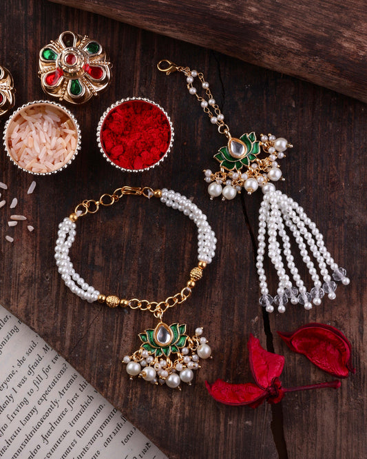 Green Malay Bhaiya Bhabhi Rakhi with Tilak Set and Card