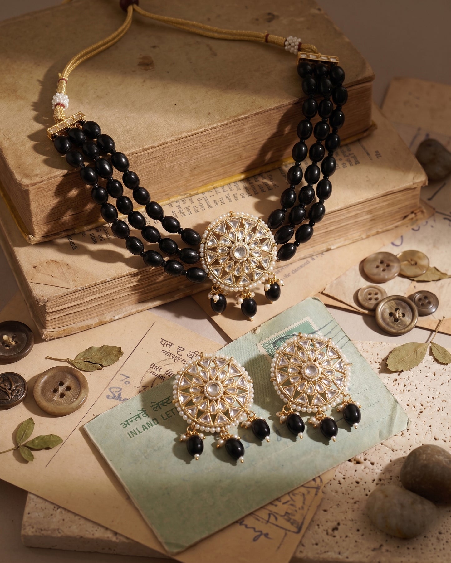 Black Arshi Choker Set