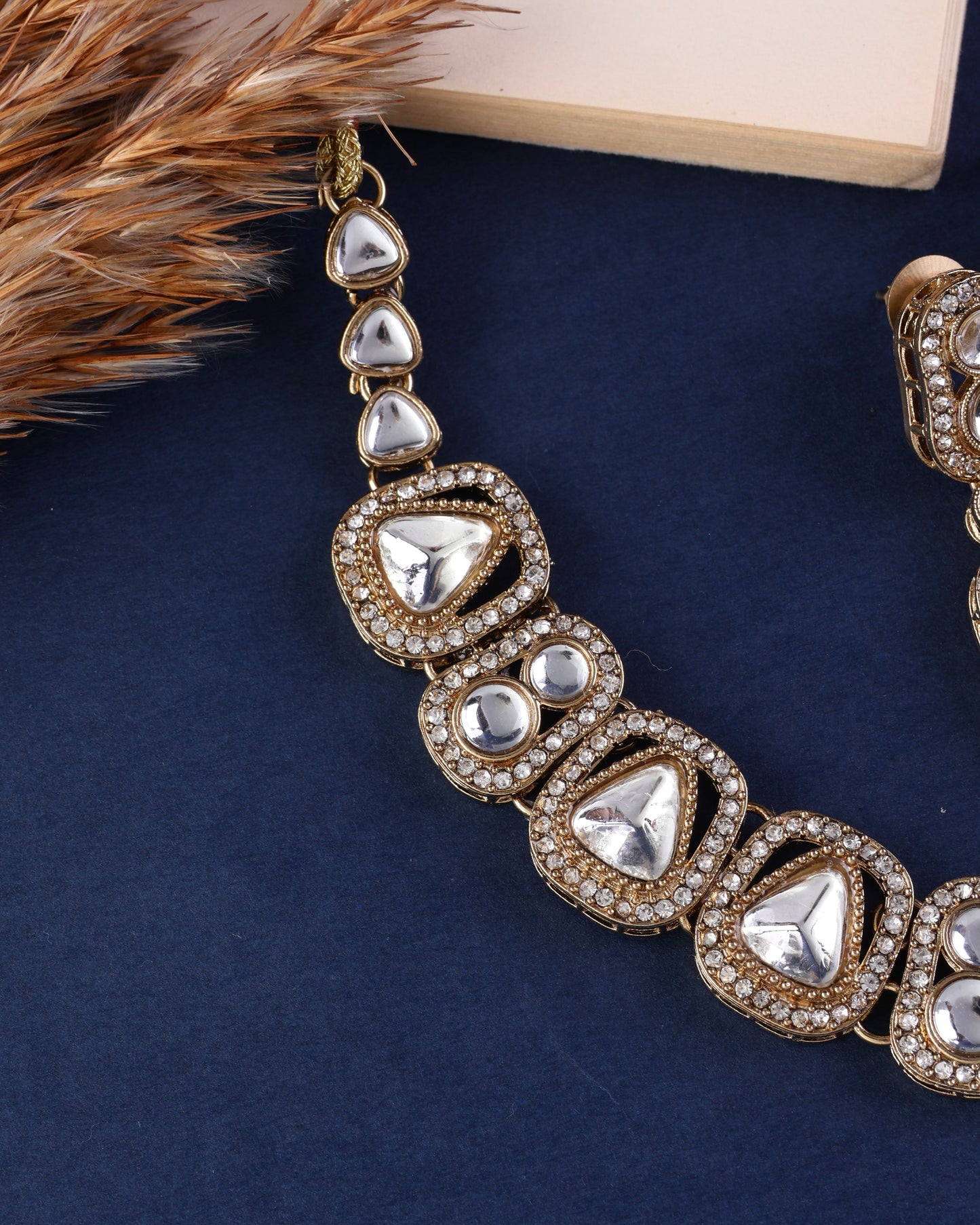 Silver Zorawar Premium Polki Dupe Necklace with Earring and Teeka