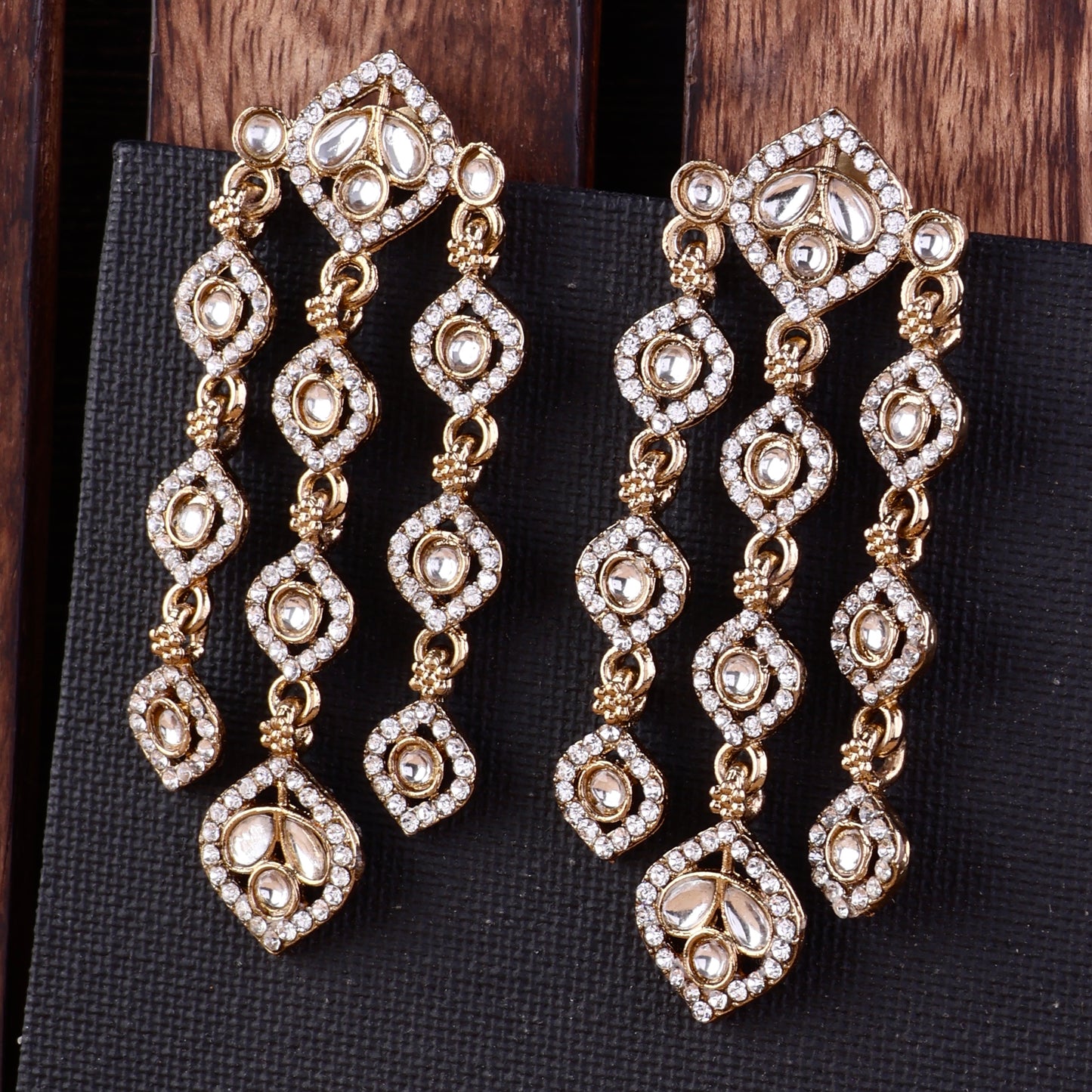 Kunika Zircone Earring