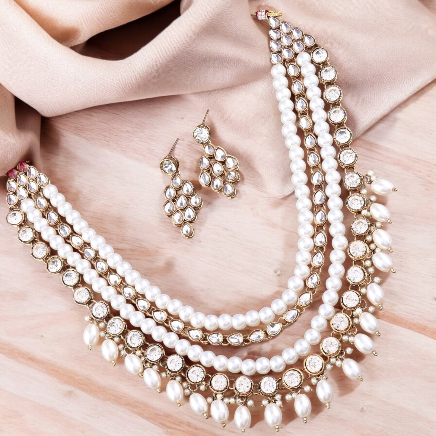 Pearl Tanya Kundan Beaded Necklace Set with Earring