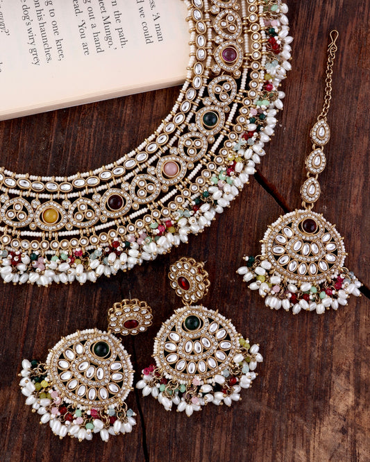Manveer Punjabi Necklace Set with Earring and Teeka