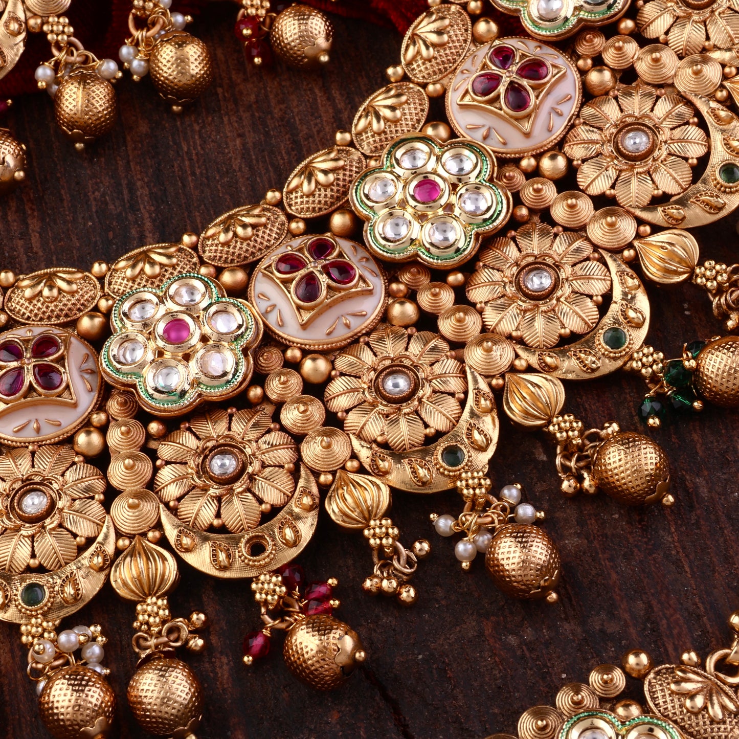 Chakrika Rajwada Necklace Set with Earring and Teeka