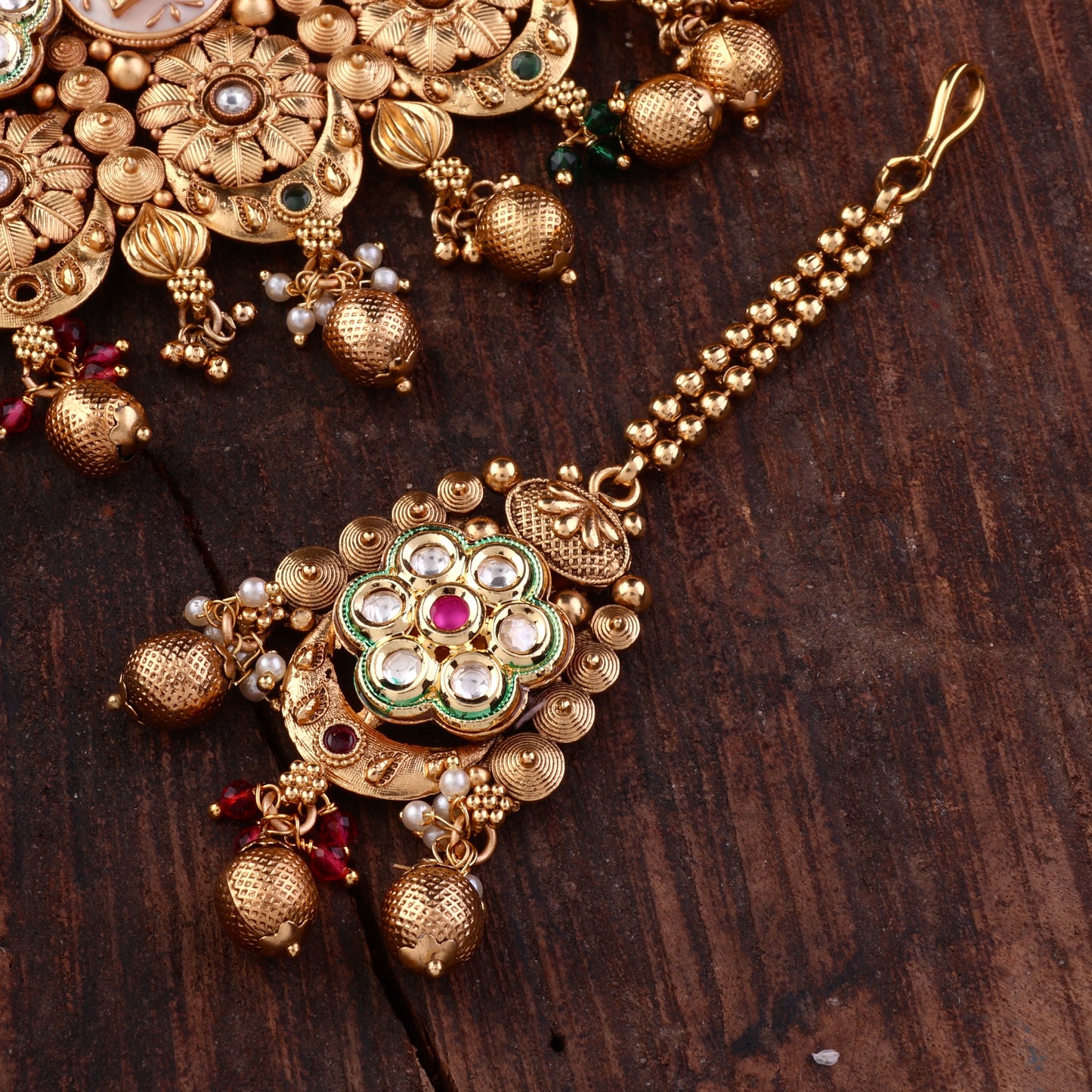 Chakrika Rajwada Necklace Set with Earring and Teeka