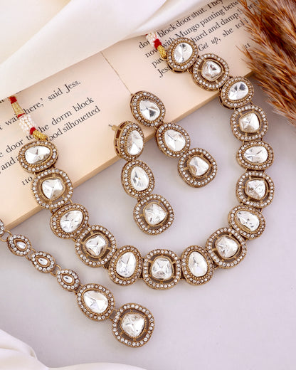Silver Rishita Premium Polki Dupe Necklace with Earring and Teeka
