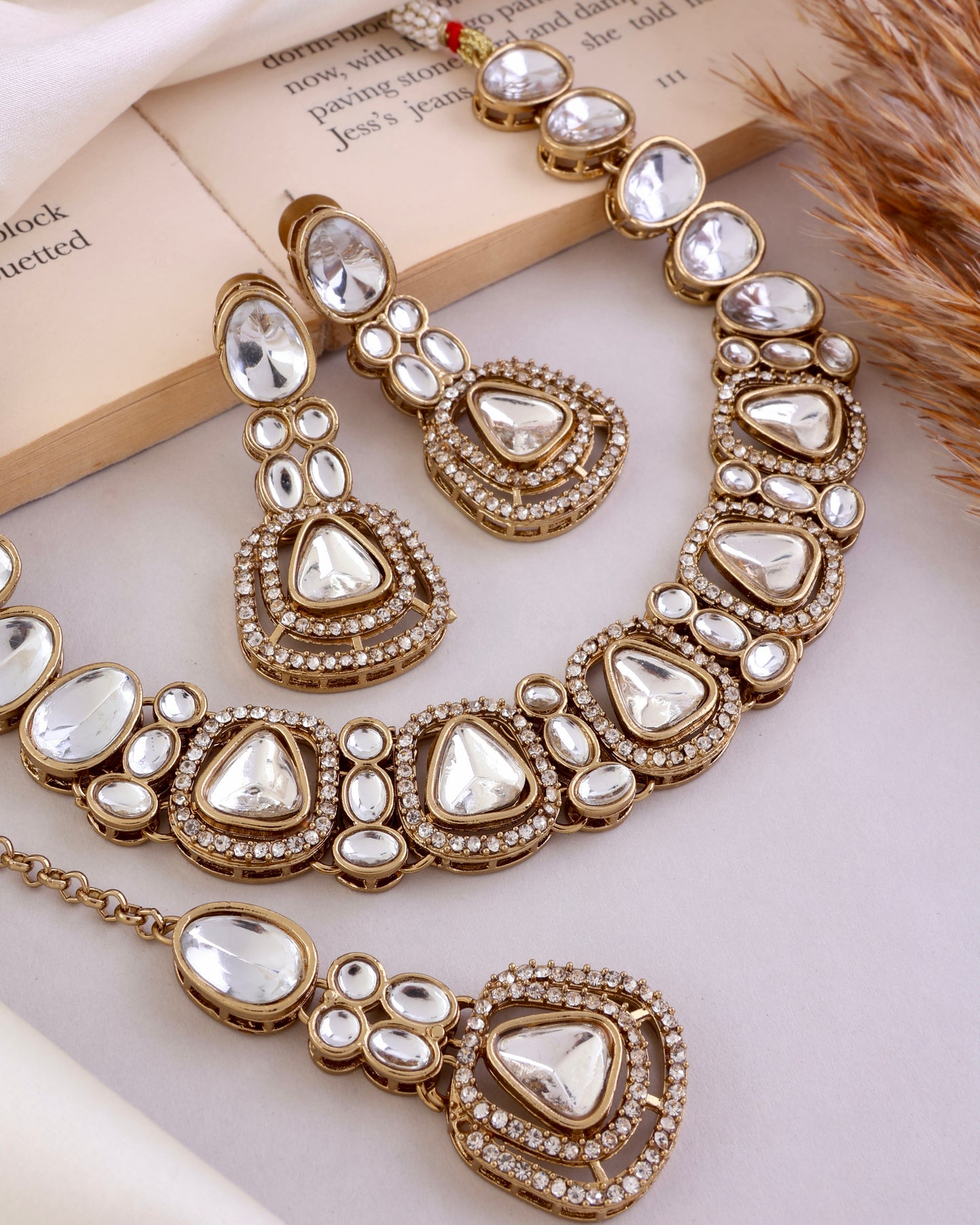 Sumaya Premium Polki Dupe Necklace with Earring and Teeka