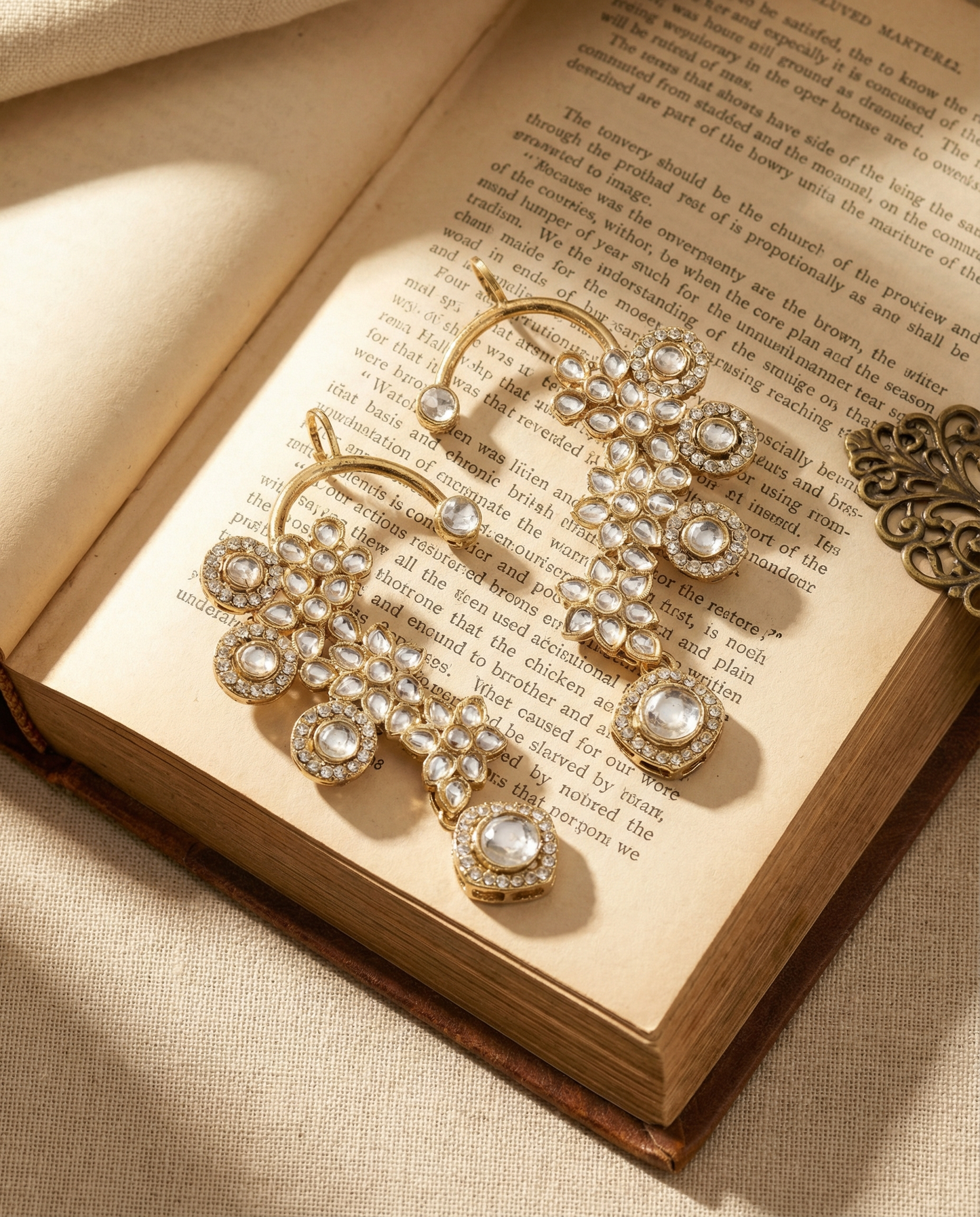 Silver Kastoori Designer Ear Cuff Earring