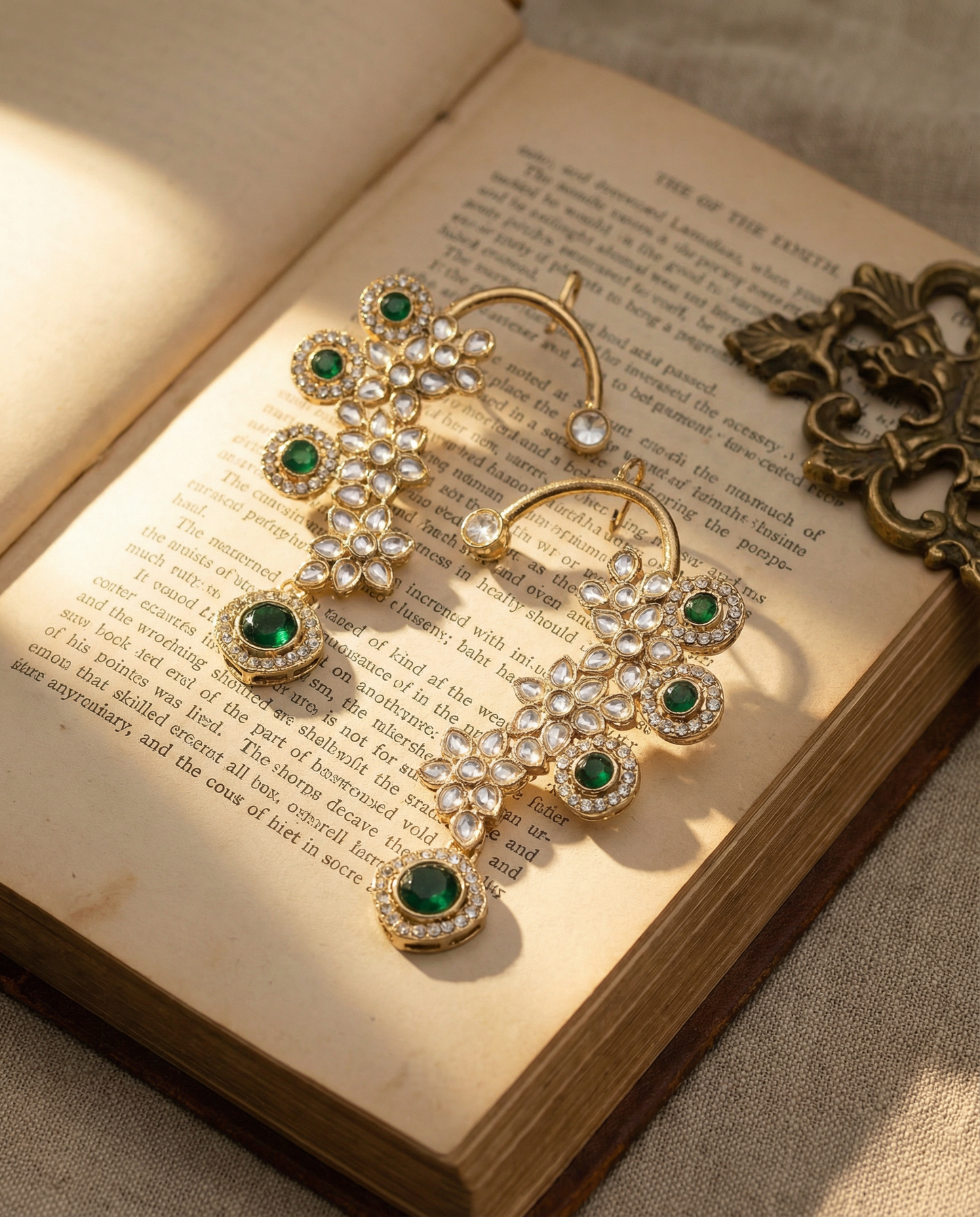Emerald Kastoori Designer Ear Cuff Earring