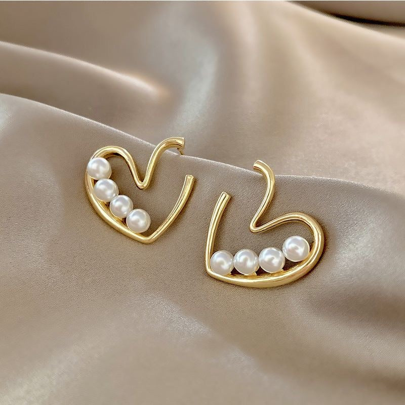 Pearl Heart Love Korean Quirky Earring