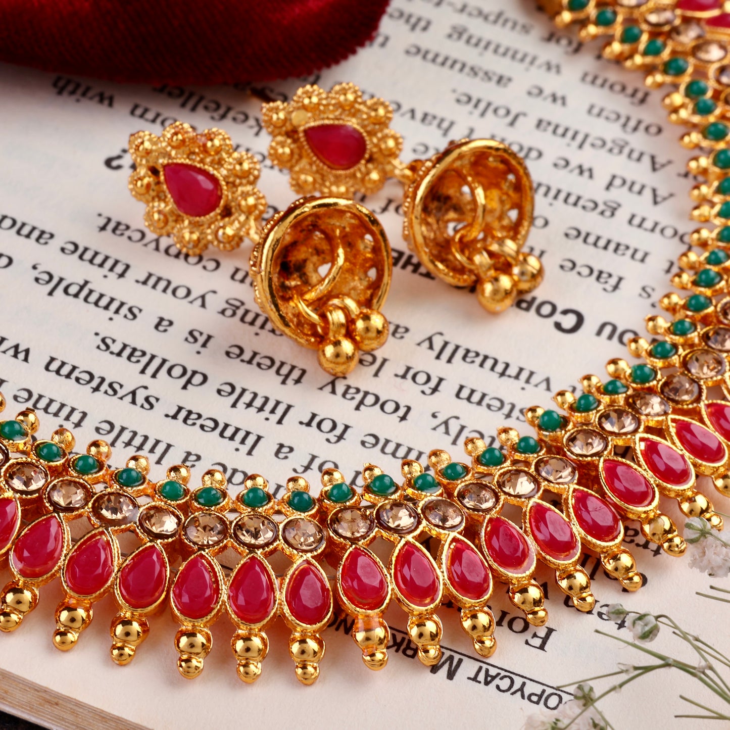 Gold Sahithi Necklace with Earring Set