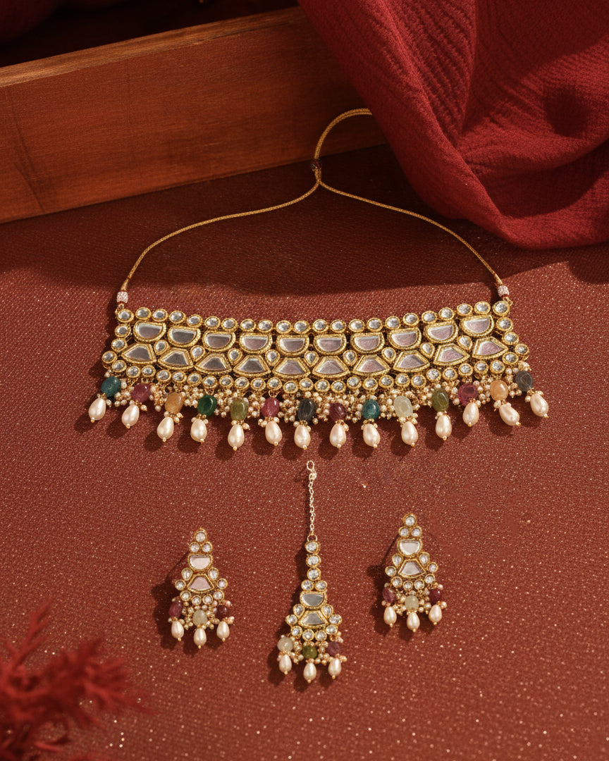 Multi Guranshi Dabi Kundan Choker Necklace with Earring and Mangteeka