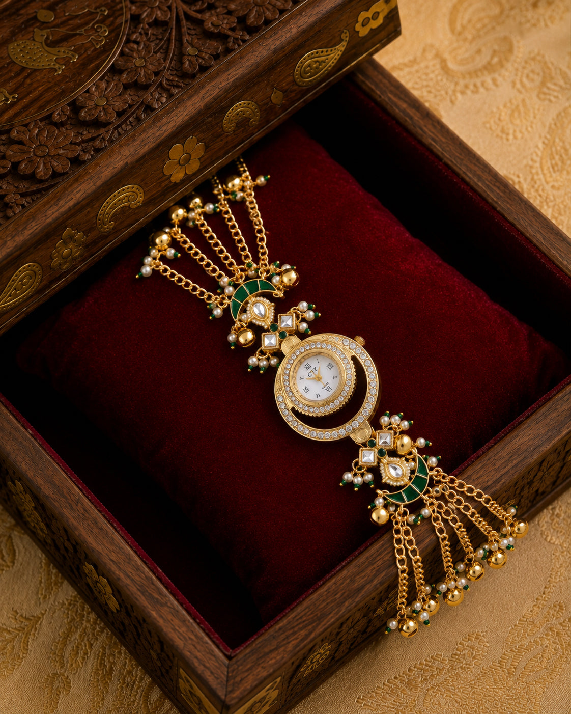 Vibhuti Heritage Women Dial Embellished Ethnic Analogue Bracelet Watch