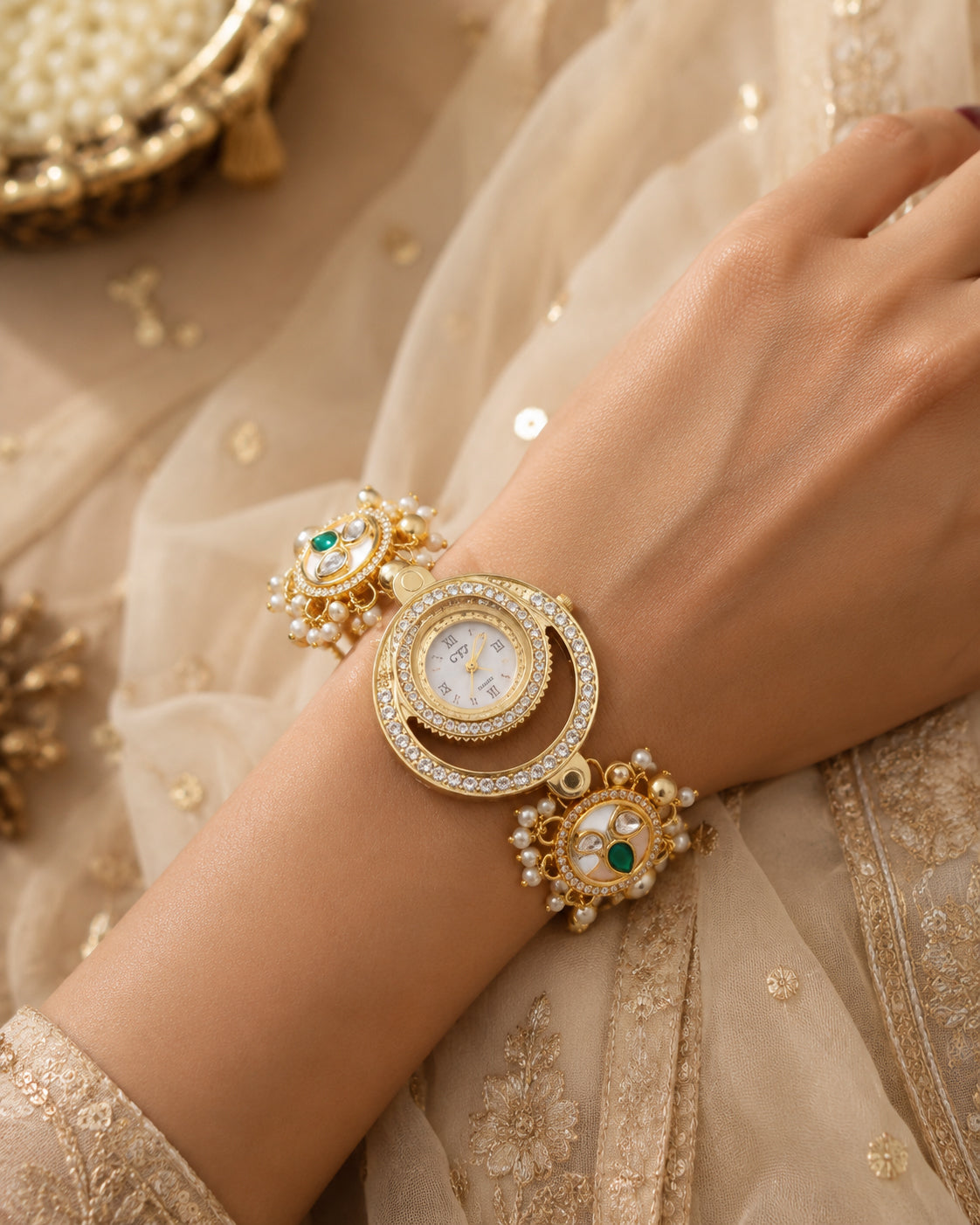Anviti Heritage Women Dial Embellished Ethnic Analogue Bracelet Watch