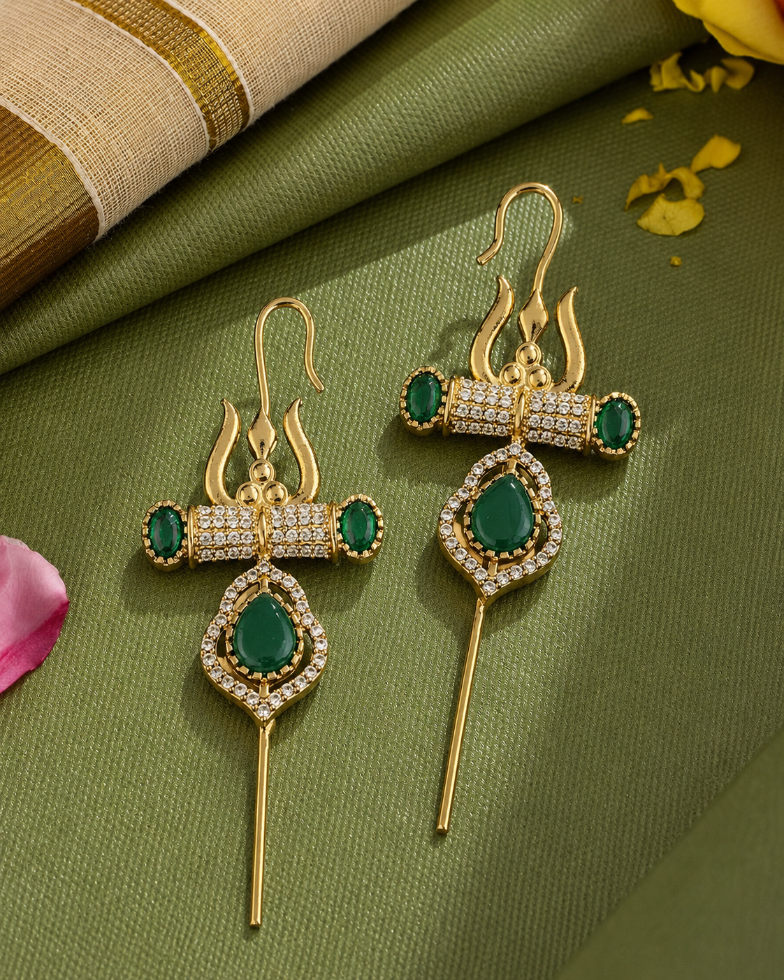 Green Krisha Designer Ear-cuff Earring