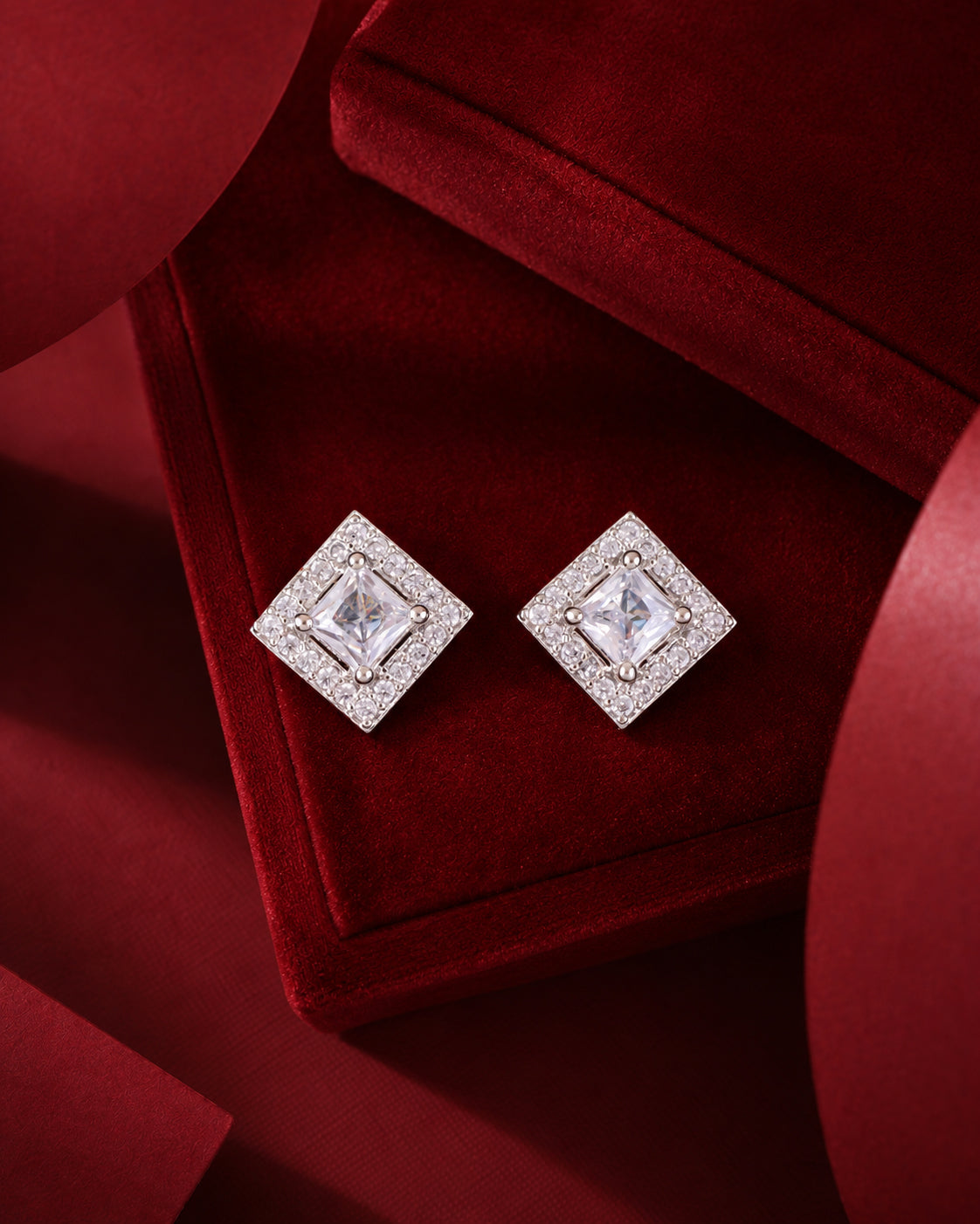 Niyasha American Diamond Stud Earring