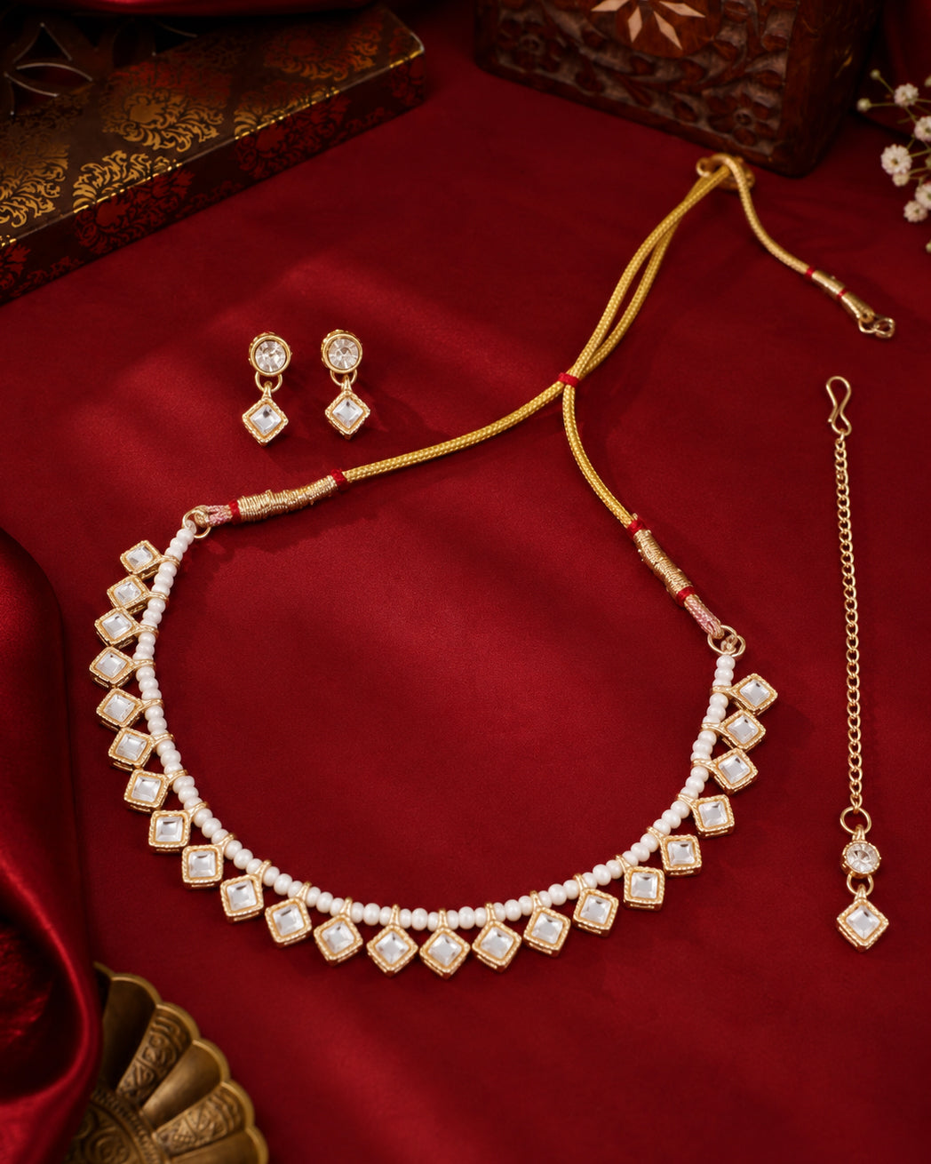Varshita Choker Necklace Set With Earring and Maangteeka