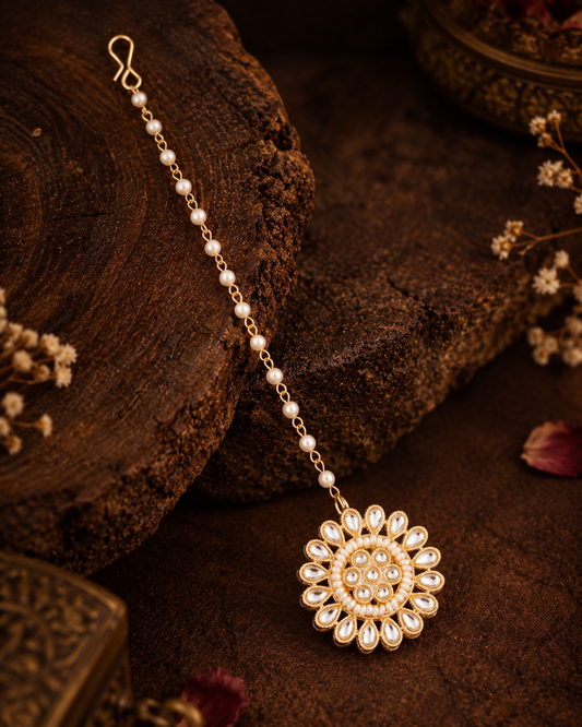 Ranjika Gold Kundan Pearl Mangteeka