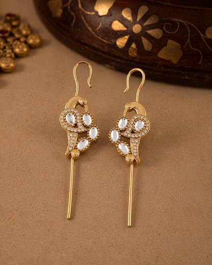 White Soreya Designer Ear-cuff Earring