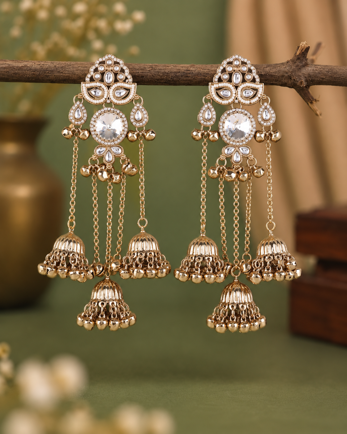 White Aafiya Kashmiri Look Ghunghru Jhumka Earring