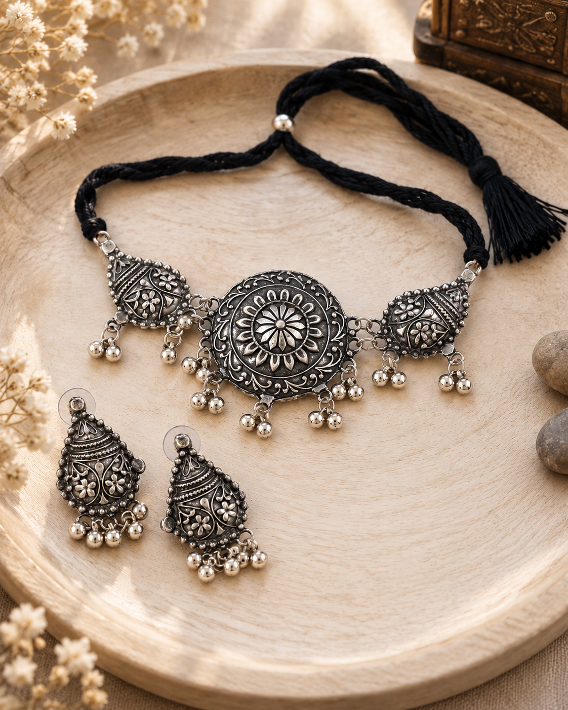 Silver Inaya Oxidised Necklace & Earrings Set