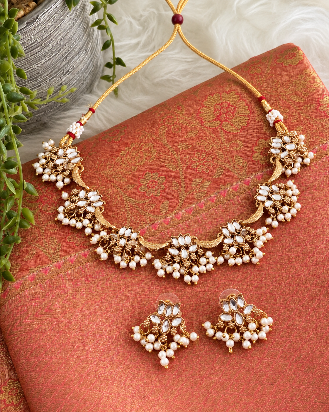 White Rajeshvari Kundan Choker Set with Earring