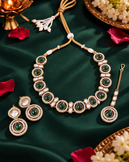 Emerald Sairee Polki Dupe Necklace with Earring and Teeka