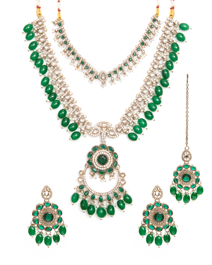 Green Aanvir Layer Necklace With Earring & Teeka