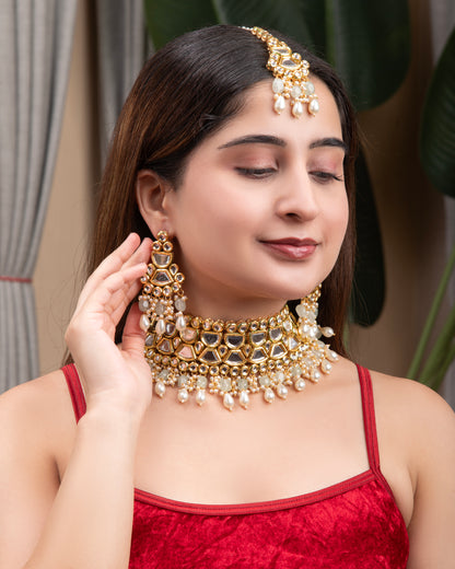 Mint Guranshi Dabi Kundan Choker Necklace with Earring and Mangteeka