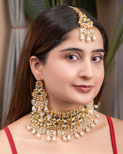 Mint Guranshi Dabi Kundan Choker Necklace with Earring and Mangteeka