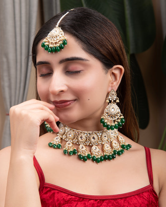 Green Devika Kundan Necklace Set with Chandbali Earring and Mangteeka