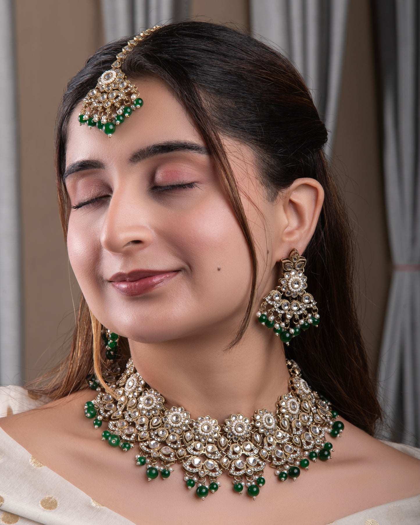 Green Mahvika Premium Necklace with Earring and Teeka