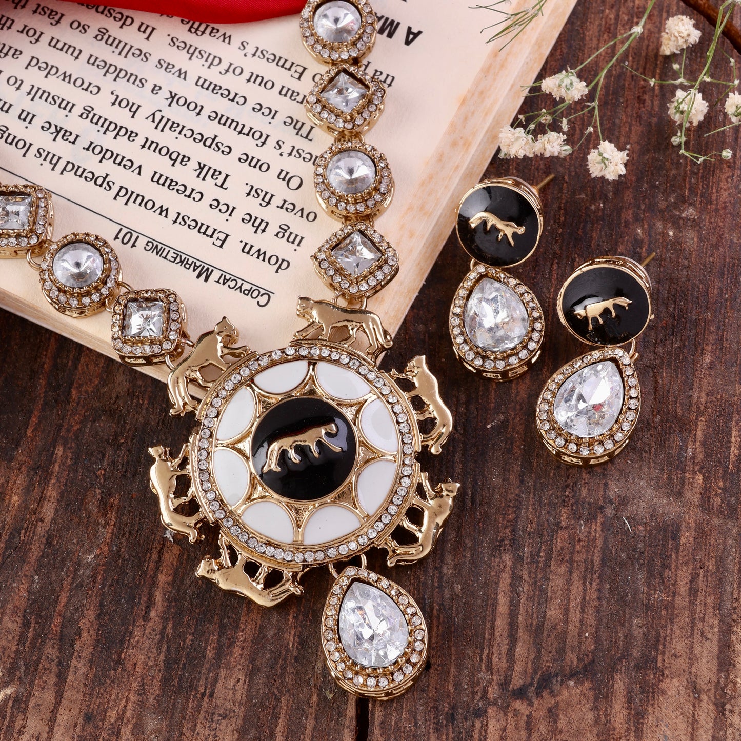 Sabya Necklace Set with Earring