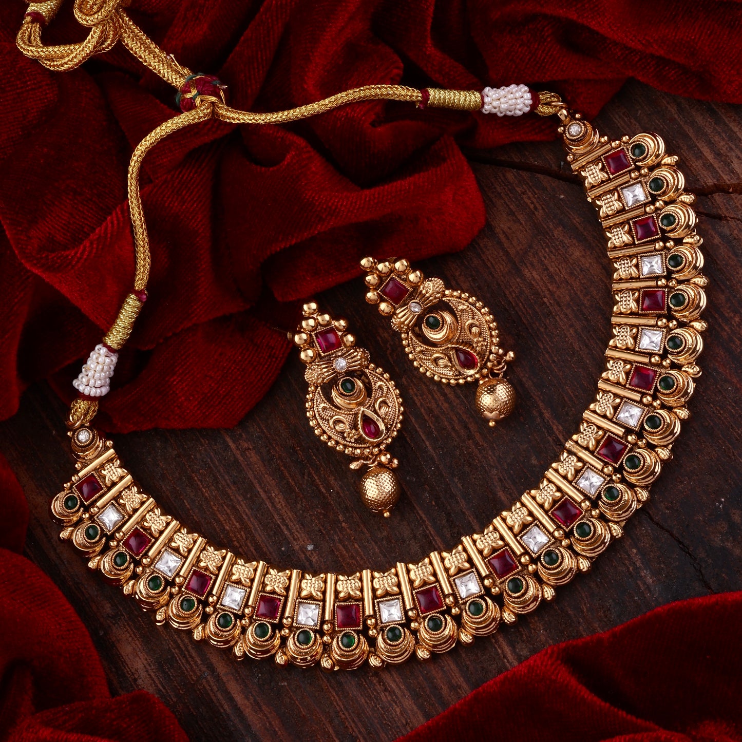 Hemani Rajwada Necklace Set with Earring