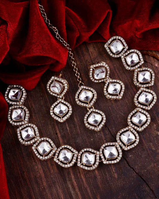 Vihana Polki Dupe Necklace with Earring and Teeka