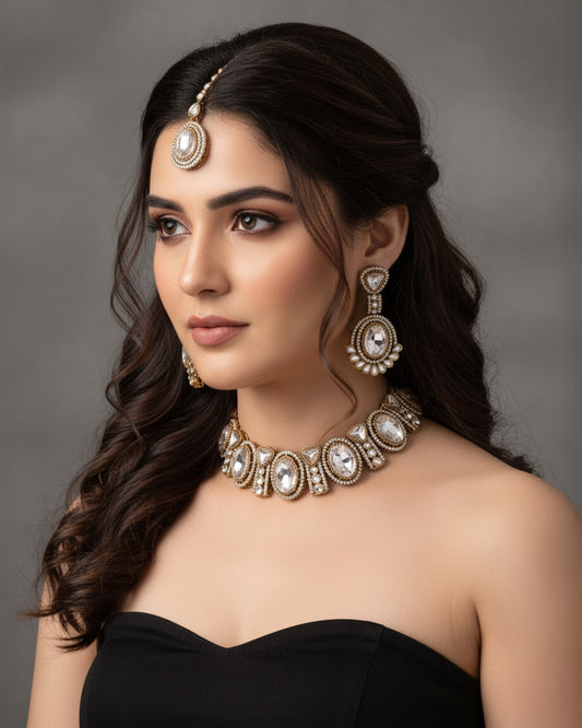 Silver Taruja Premium Polki Dupe Necklace with Earring and Mangteeka