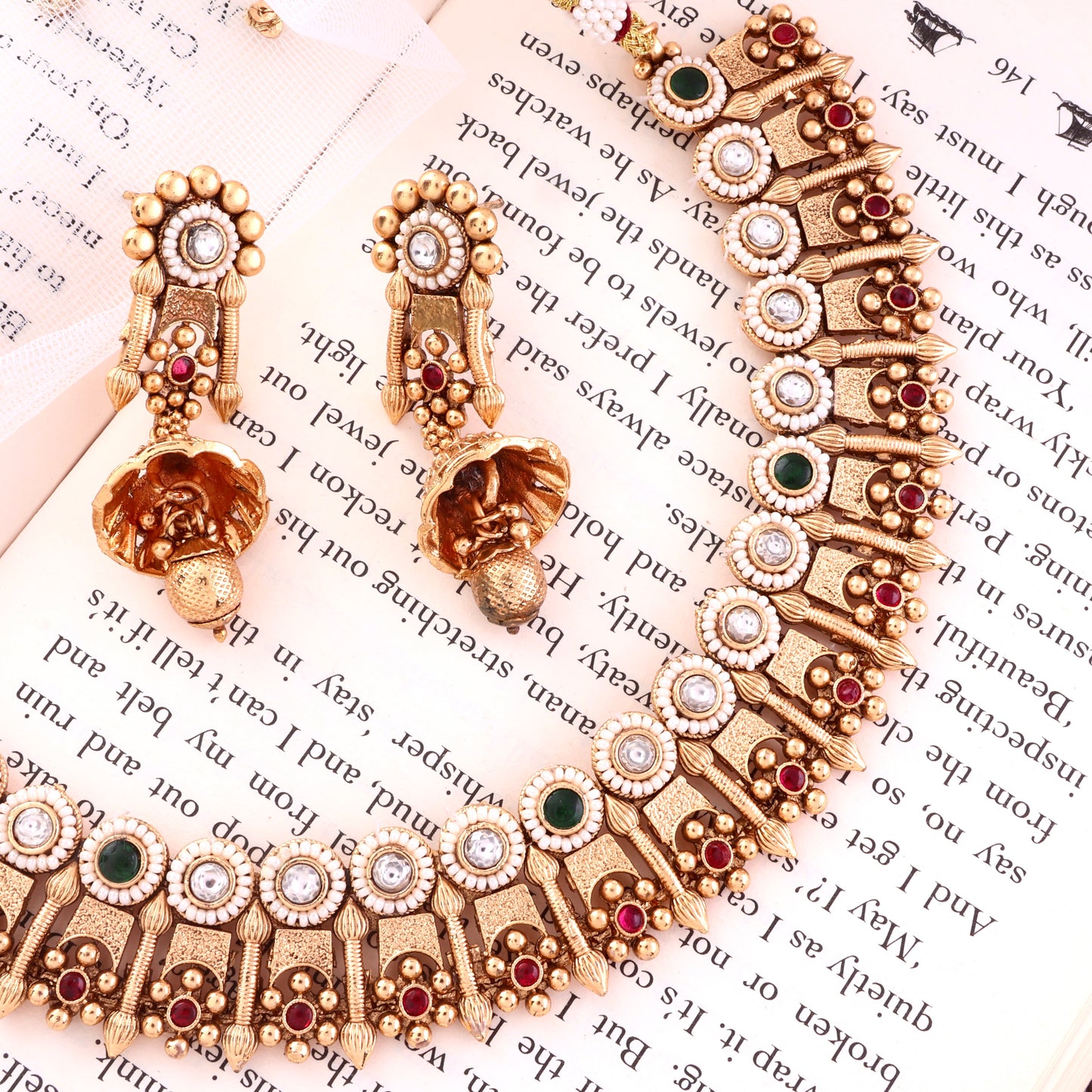 Damyanti Premium Rajwada Necklace with Jhumki Earring