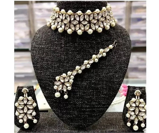 Riddhi Kundan Choker Set with Teeka and Earring