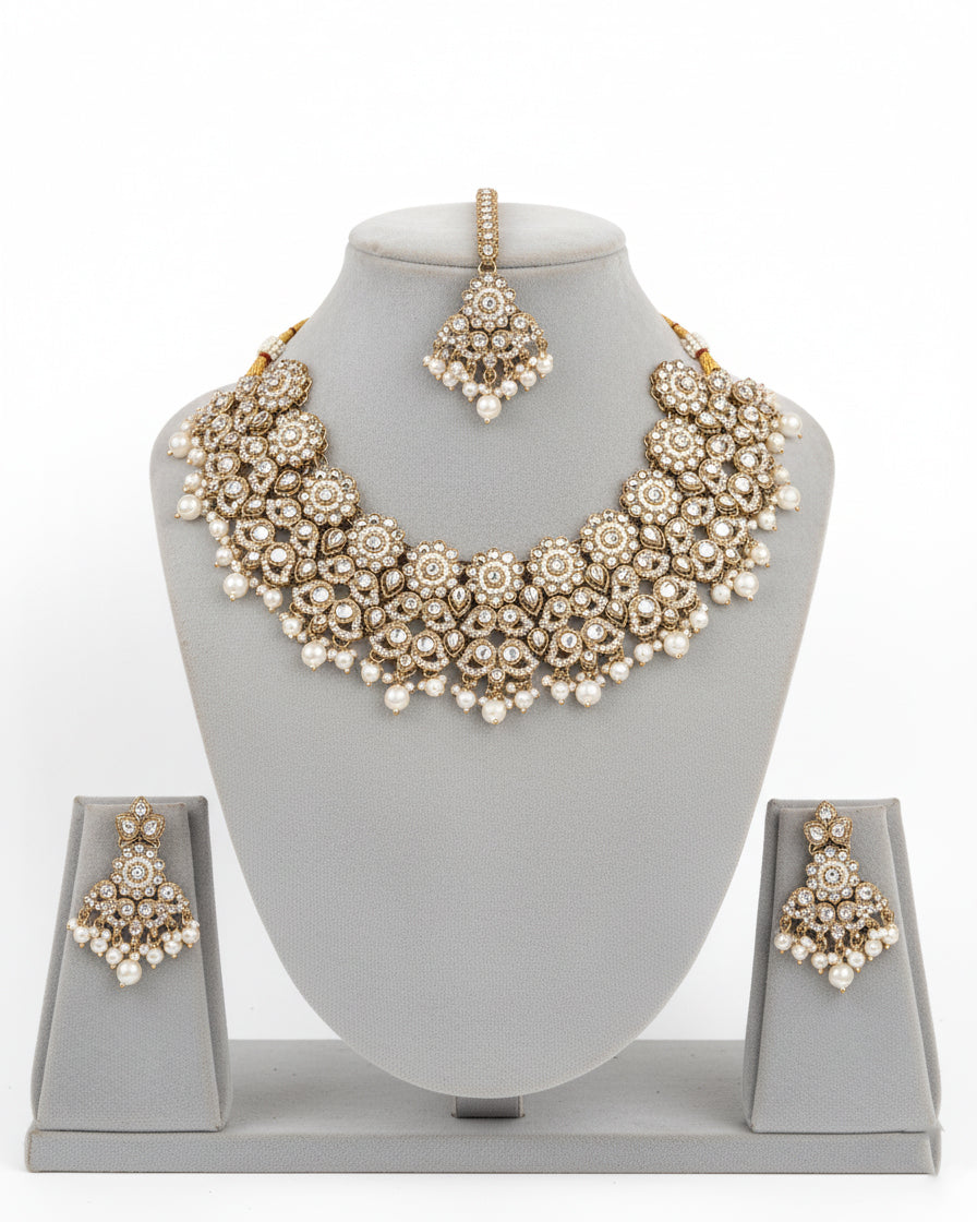 Pearl Mahvika Premium Necklace with Earring and Teeka