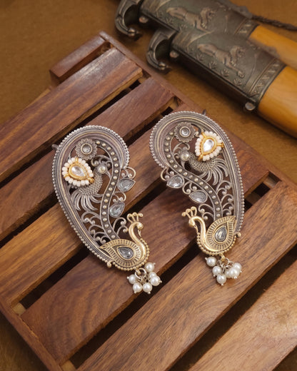 White Aishra Designer Ear Cuff Earring