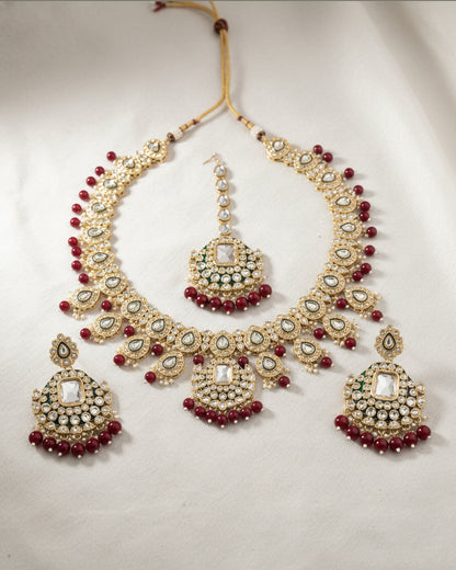 Red Noorika Heritage Kundan Necklace Set With Earring & Maangteeka