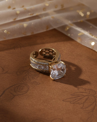 Amara Antique look Ring