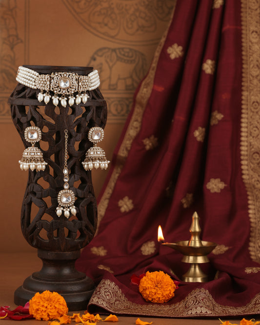 Saurya Pearl Choker Necklace Set With Earring & Teeka