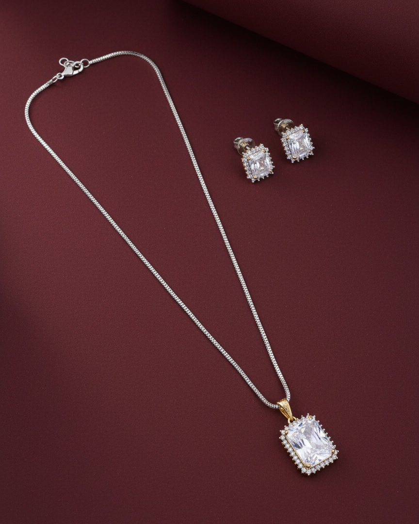 Kerrie AD Pendant Necklace Set