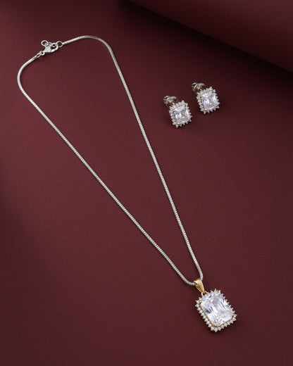 Kerrie AD Pendant Necklace Set
