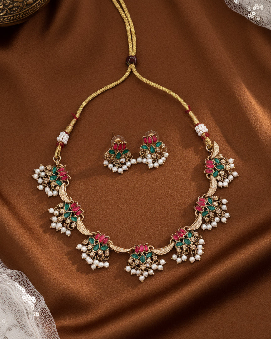 Rajeshvari Kundan Choker Set with Earring